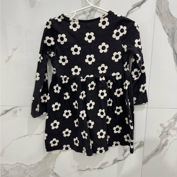H&M Black and White Floral Dress - Picture 5 of 5